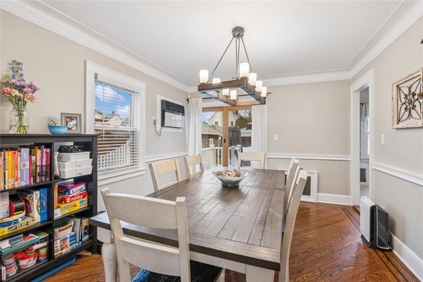 Chandelier, Dining room, Interior, Pendant Lights, Wood Texture Flooring