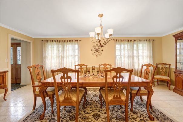 Chandelier, Dining room, Interior
