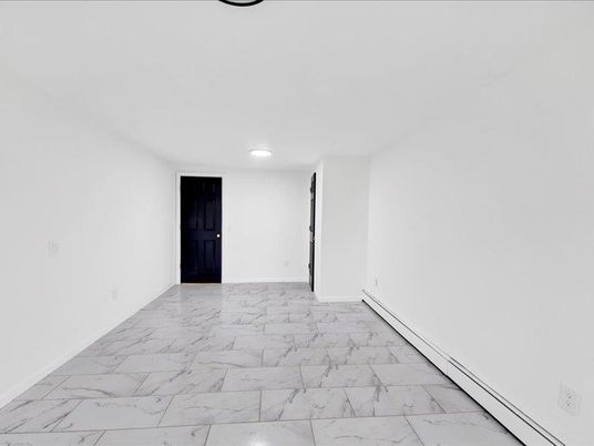 Empty room, Interior, Marble, Recessed Lighting