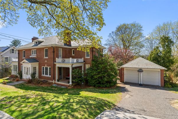 Detached Garage, Exterior, Facade, Brick Facade, Georgian