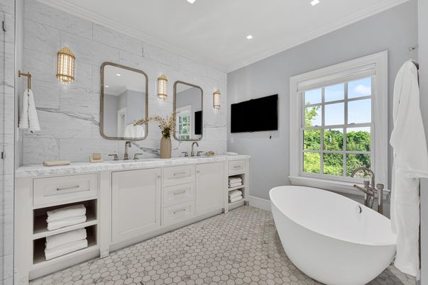Bathroom, Dual Sink Vanities, Free Standing Baths, Interior, Recessed Lighting