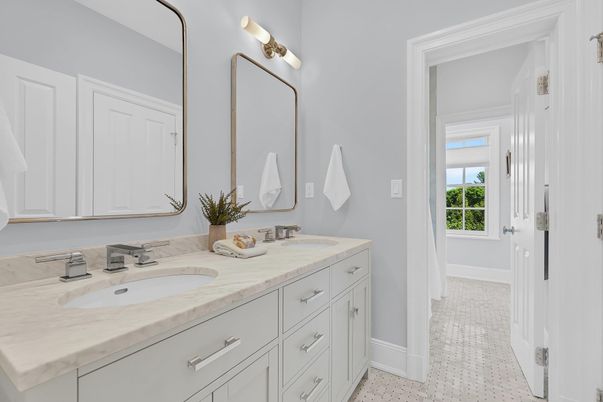 Bathroom, Dual Sink Vanities, Interior