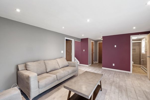 Interior, Living room, Recessed Lighting, Wood Texture Flooring