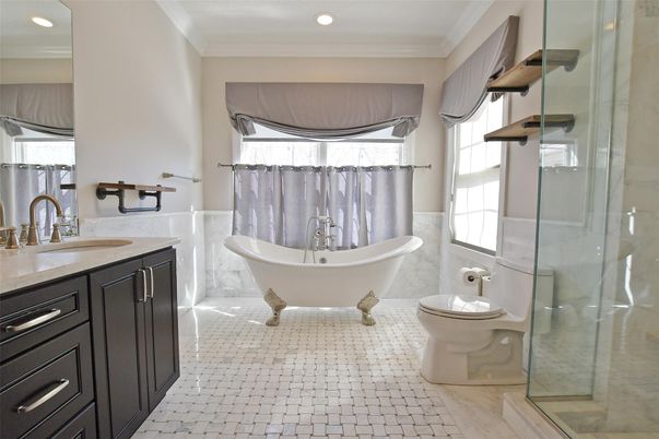Bathroom, Dual Sink Vanities, Free Standing Baths, Glass Shower, Interior, Recessed Lighting