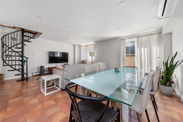 Dining room, Interior, Living room, Recessed Lighting