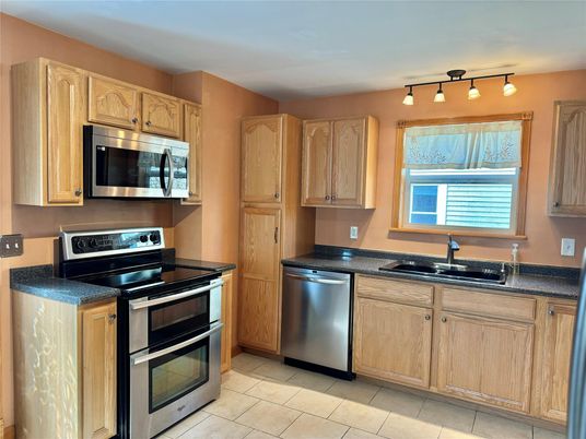 Interior, Kitchen, Stainless Steel Appliances