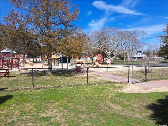 Backyard, Exterior, Playground