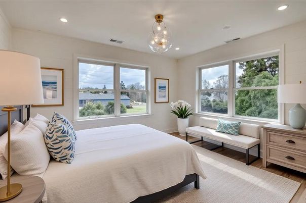 Bedroom, Interior, Pendant Lights, Recessed Lighting, Water, Wood Texture Flooring