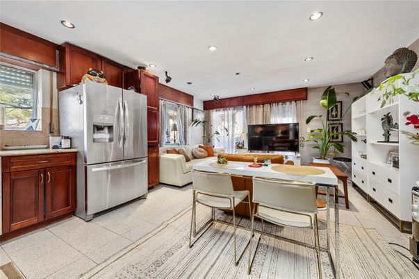 Dining room, Interior, Kitchen, Living room, Recessed Lighting