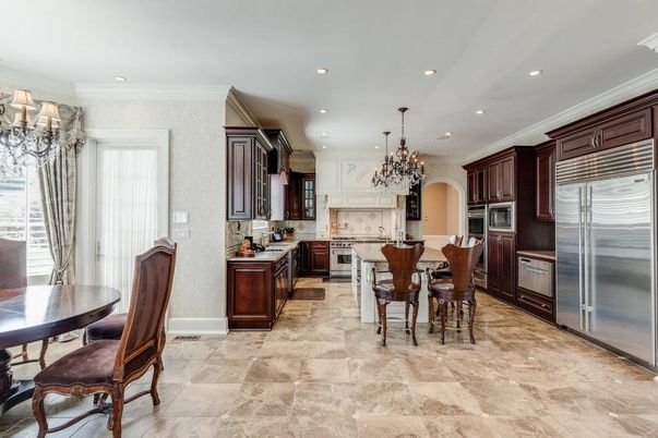 Chandelier, Dining room, Interior, Kitchen, Recessed Lighting, Stainless Steel Appliances
