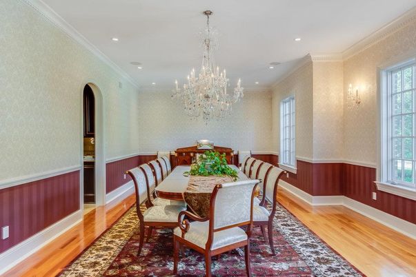 Chandelier, Dining room, Interior, Recessed Lighting, Wood Texture Flooring