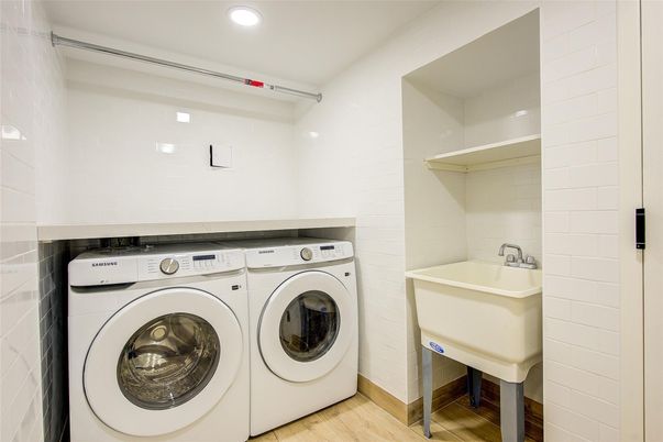 Interior, Recessed Lighting, Utility Closets, Washer, Wood Texture Flooring
