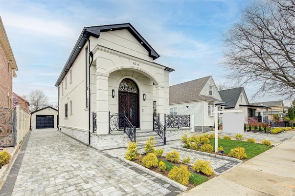 Exterior, Facade, None