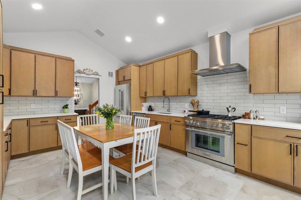 Dining room, Interior, Kitchen, Marble, Recessed Lighting, Stainless Steel Appliances