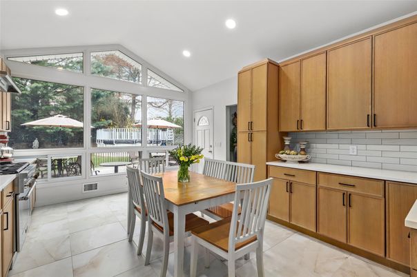 Dining room, Interior, Kitchen, Recessed Lighting