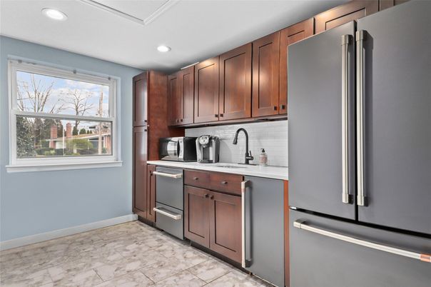 Interior, Kitchen, Marble, Recessed Lighting, Stainless Steel Appliances