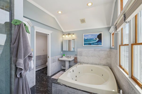 Bathroom, Interior, Marble, Recessed Lighting