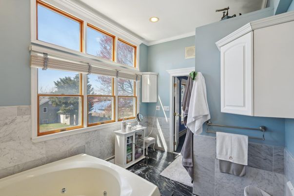 Bathroom, Interior, Marble, Recessed Lighting