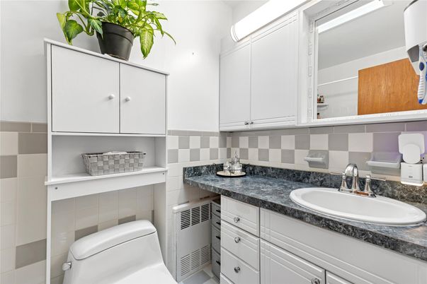 Bathroom, Interior