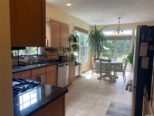 Dining room, Interior, Kitchen, Pendant Lights, Recessed Lighting