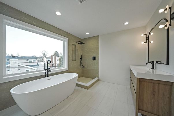 Bathroom, Free Standing Baths, Glass Shower, Interior, Recessed Lighting