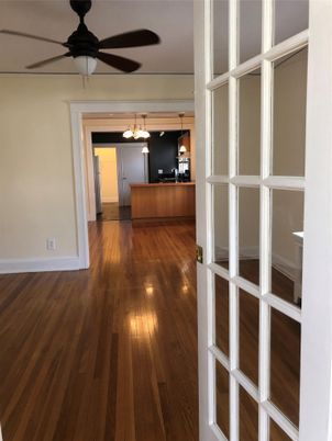Interior, Pendant Lights, Wood Texture Flooring