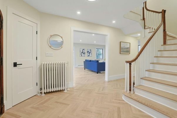 Interior, Recessed Lighting, Wood Texture Flooring