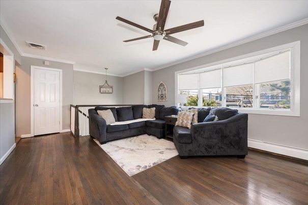 Interior, Living room, Pendant Lights, Wood Texture Flooring