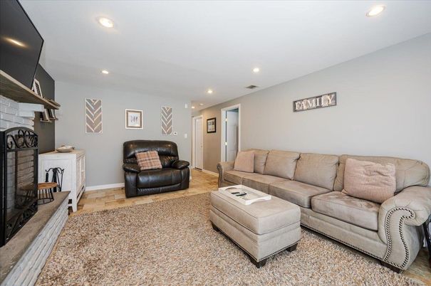 Fireplace, Interior, Living room, Recessed Lighting