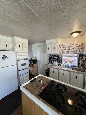Interior, Kitchen