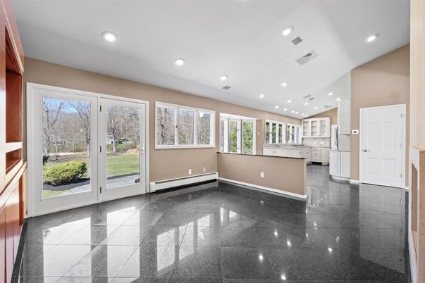 Empty room, Interior, Kitchen, Recessed Lighting