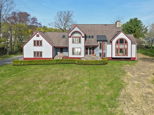 Backyard, Exterior, Facade, French Provincial
