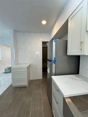 Interior, Kitchen, Marble, Marble Walls, Recessed Lighting