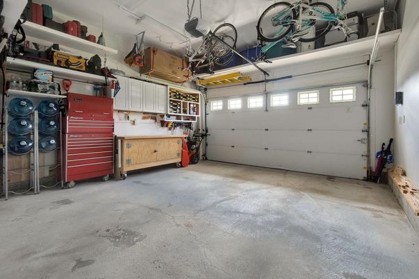 Garage, Interior