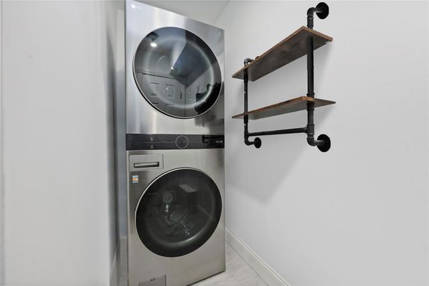 Interior, Utility Closets, Washer