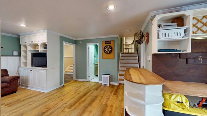Interior, Recessed Lighting, Wood Texture Flooring