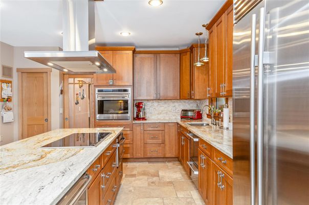 Interior, Kitchen, Pendant Lights, Recessed Lighting, Stainless Steel Appliances