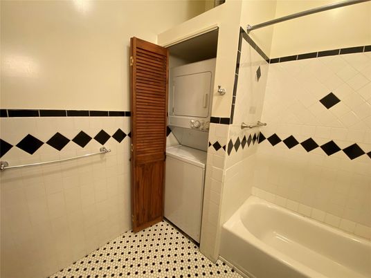 Bathroom, Interior, Utility Closets, Washer