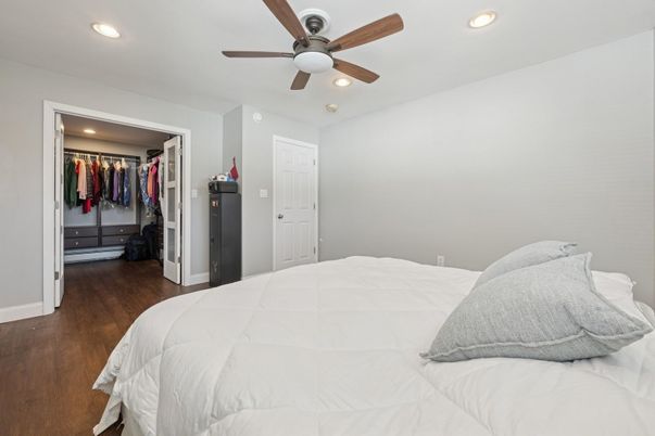Bedroom, Interior, Recessed Lighting, Wood Texture Flooring