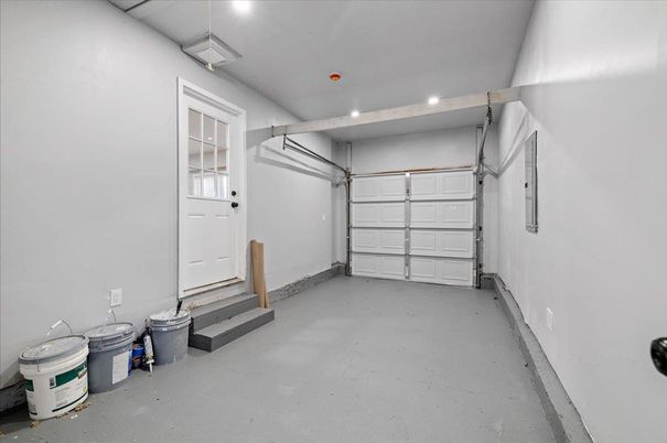 Garage, Interior, Recessed Lighting