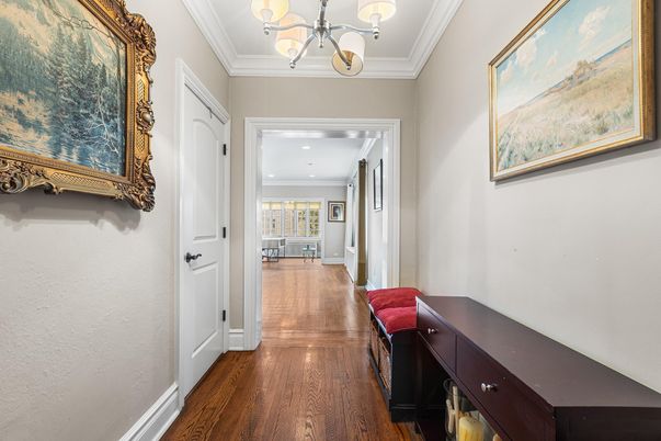 Chandelier, Interior, Recessed Lighting, Wood Texture Flooring