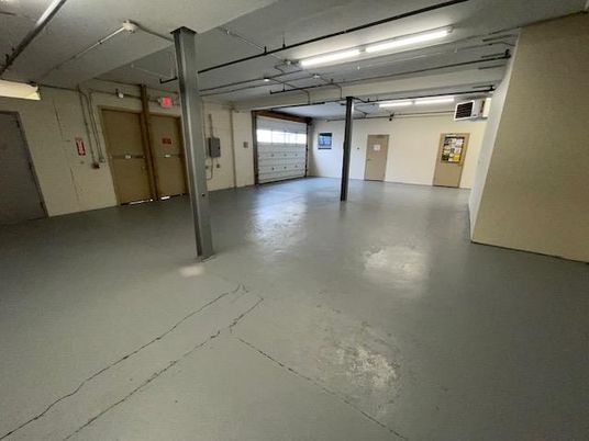 Garage, Interior