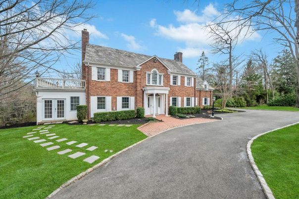Backyard, Exterior, Facade, Brick Facade, Georgian