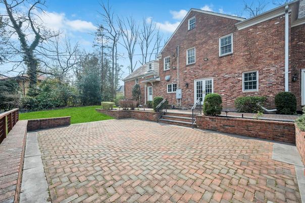 Exterior, Facade, Brick Facade, French Provincial