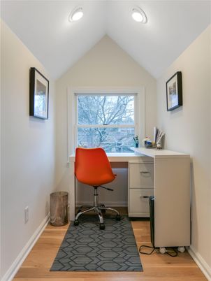 Home Office, Interior, Recessed Lighting, Wood Texture Flooring
