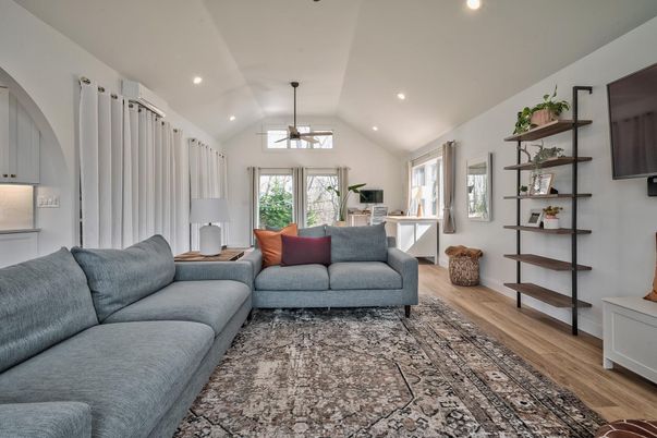 Interior, Living room, Recessed Lighting, Wood Texture Flooring