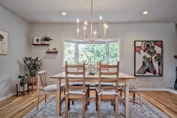 Chandelier, Dining room, Interior, Recessed Lighting, Wood Texture Flooring