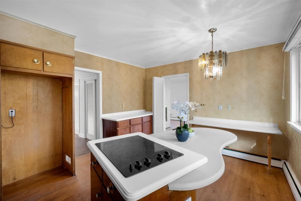 Chandelier, Interior, Kitchen, Wood Texture Flooring