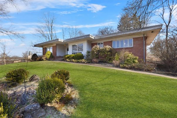 Backyard, Exterior, Facade, Brick Facade, Split Level