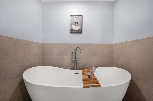 Bathroom, Free Standing Baths, Interior